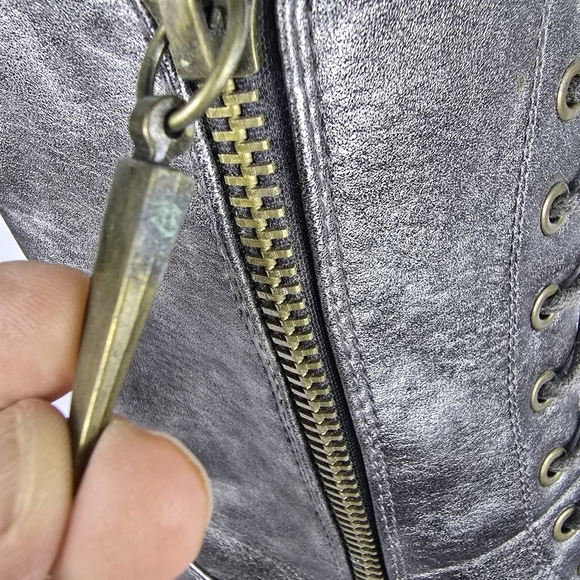 Seven 7 Women's Silver Metallic Lace-Up Mr. Zipper Combat Zip Boots, Size: 10 - Picture 9 of 13